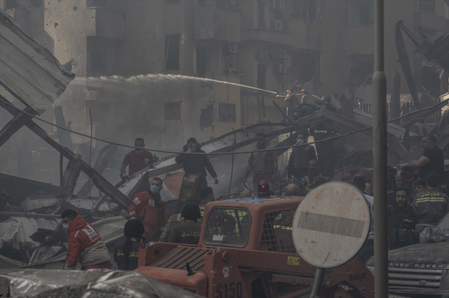 İran, İsrail'in ateşkes ihlali nedeniyle petrol tankerlerinin Hürmüz Boğazı'ndan geçişini durdurdu