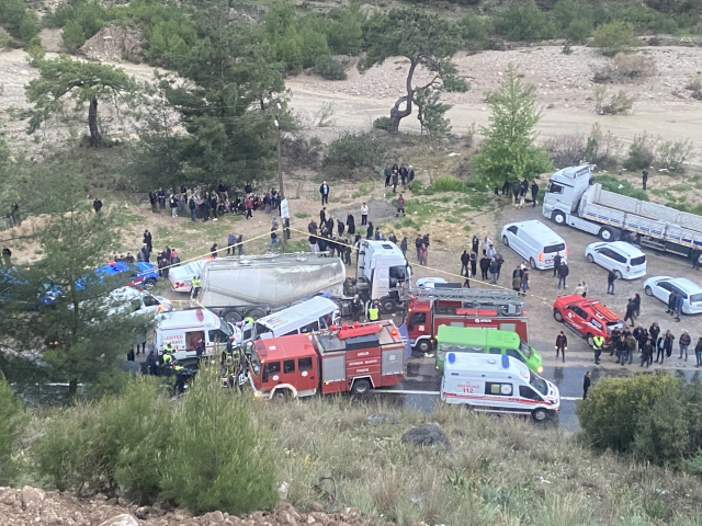 Burdur'da feci kaza: 7 ölü, 3 yaralı