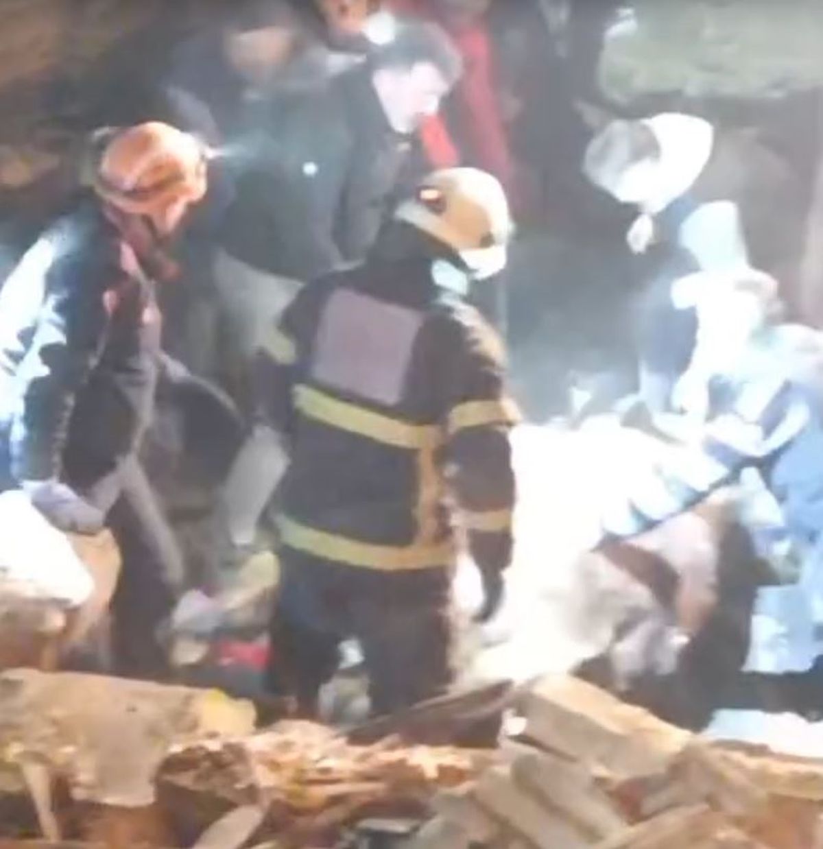 Kastamonu\'da Fırtına: Ahır Çöktü, 4 Hayvan Öldü