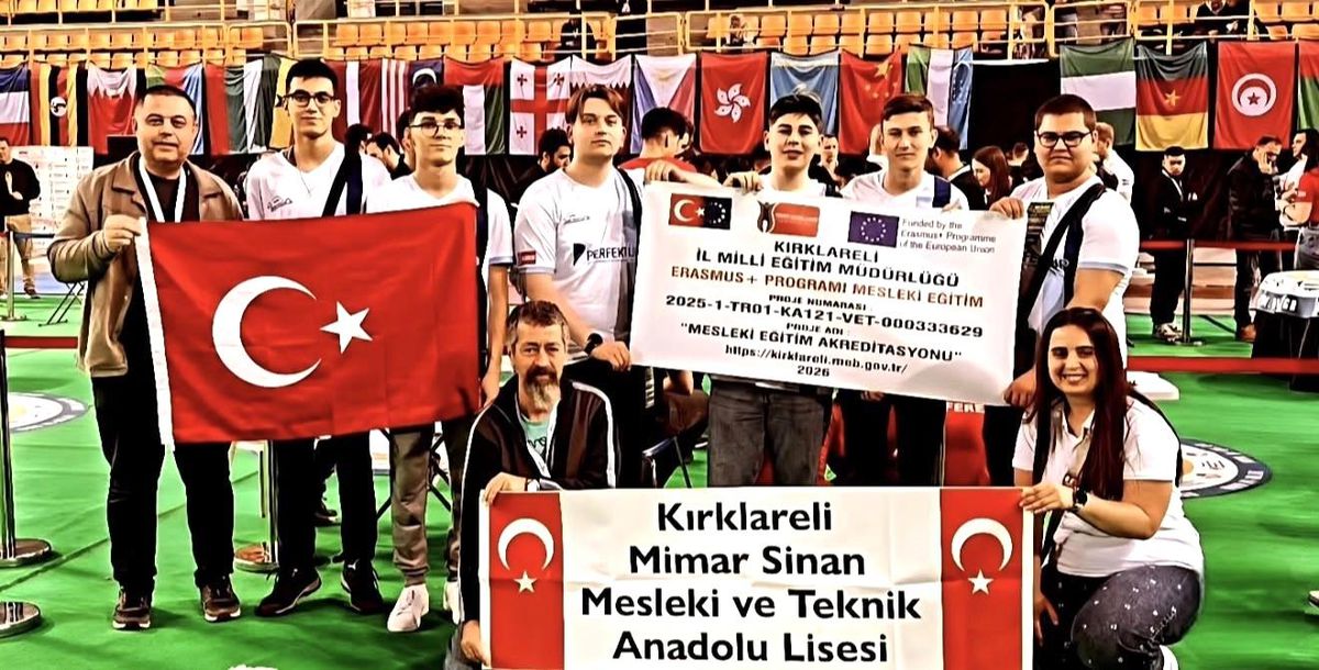 Kırklareli\'nin Öğrencilerinden Robot Olimpiyatlarında Dünya Şampiyonluğu