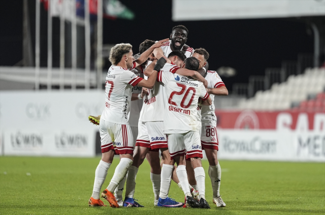 Sakaryaspor kümede kalma umutlarını mucizelere bıraktı