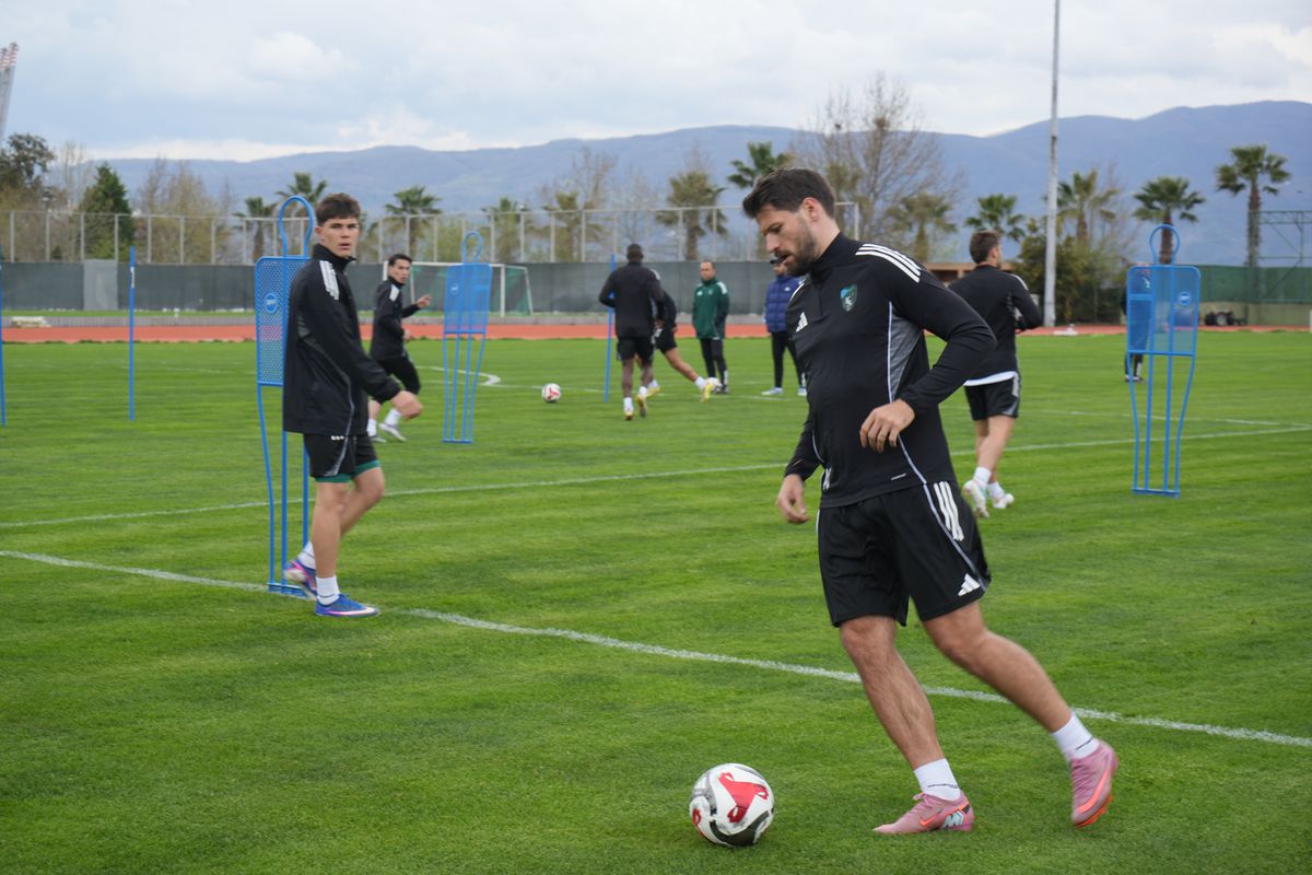 Kocaelispor, Galatasaray Maçına Hazırlanıyor