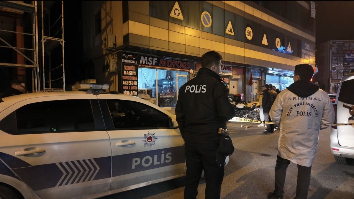 Ümraniye\'de Silahlı Saldırı: 4 Yaralı