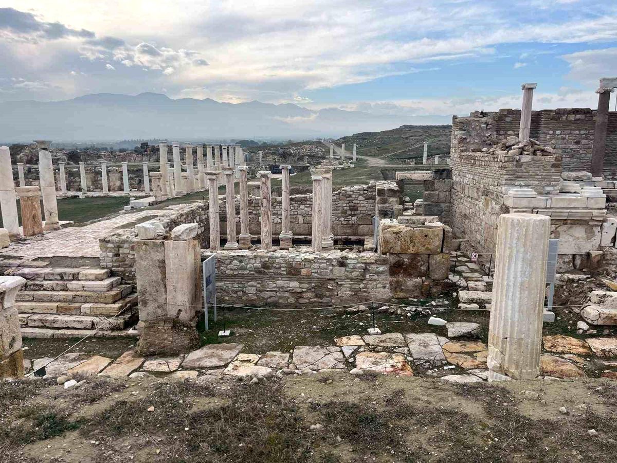 23 Nisan Kutlaması Antik Kentte