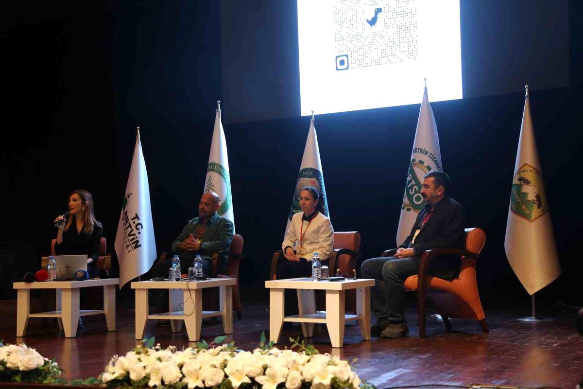 Artvin\'de Arıcılık Çalıştayı Düzenlendi