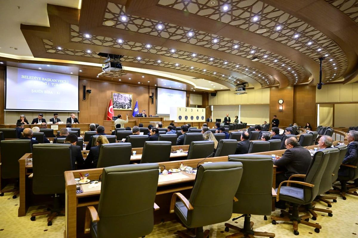 Başkan Oktay Yılmaz; "Şahin Biba Bursa\'ya hayırlı olsun"