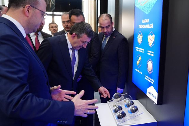 Savunma Sanayi Geleceğe Yön Veriyor