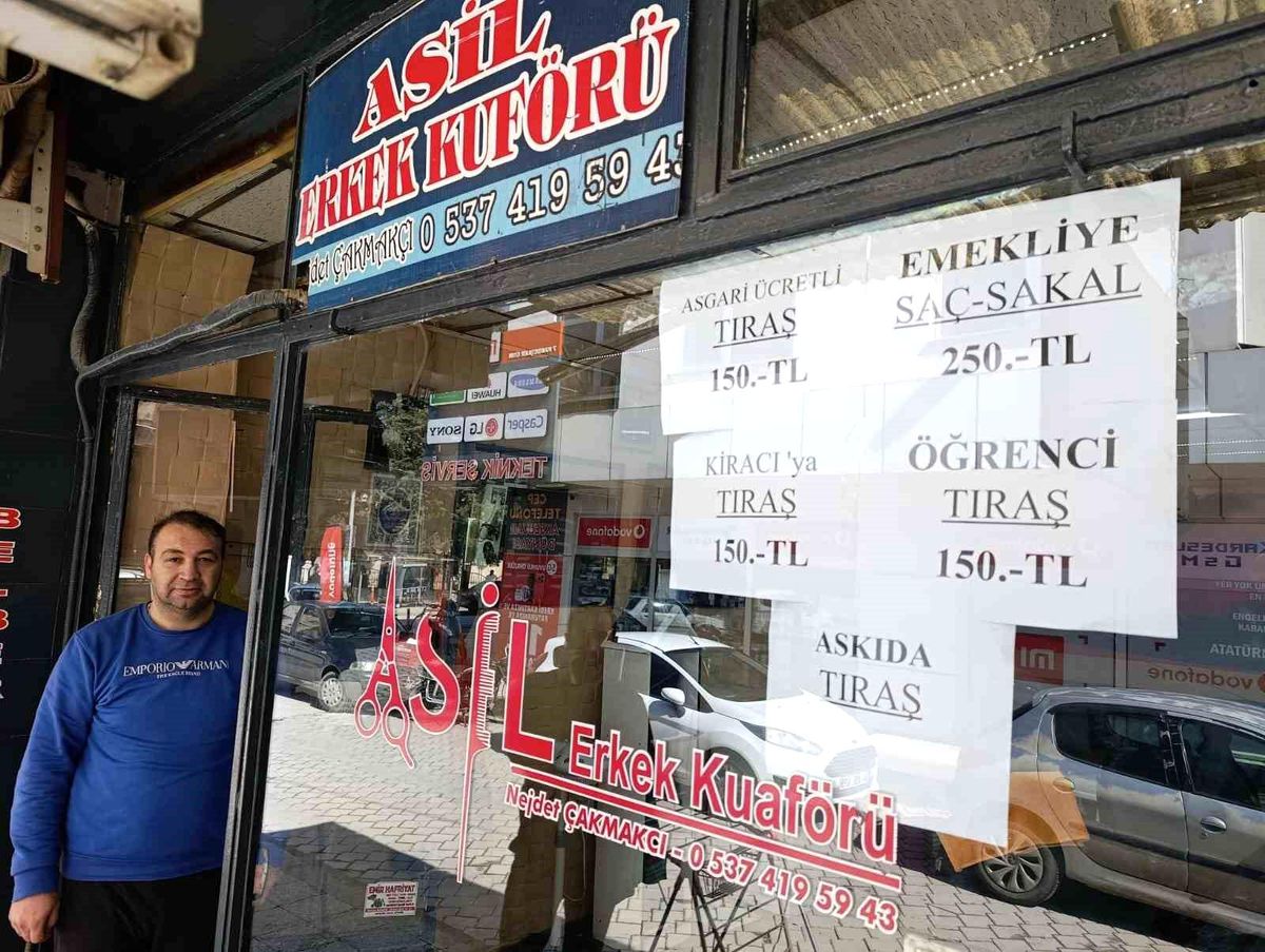 Çivrilli berberden dayanışma örneği