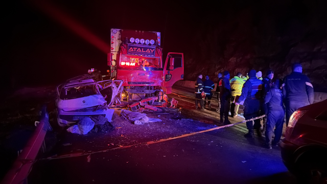 Isparta-Antalya karayolunda feci kaza: 1 ölü, 5 yaralı