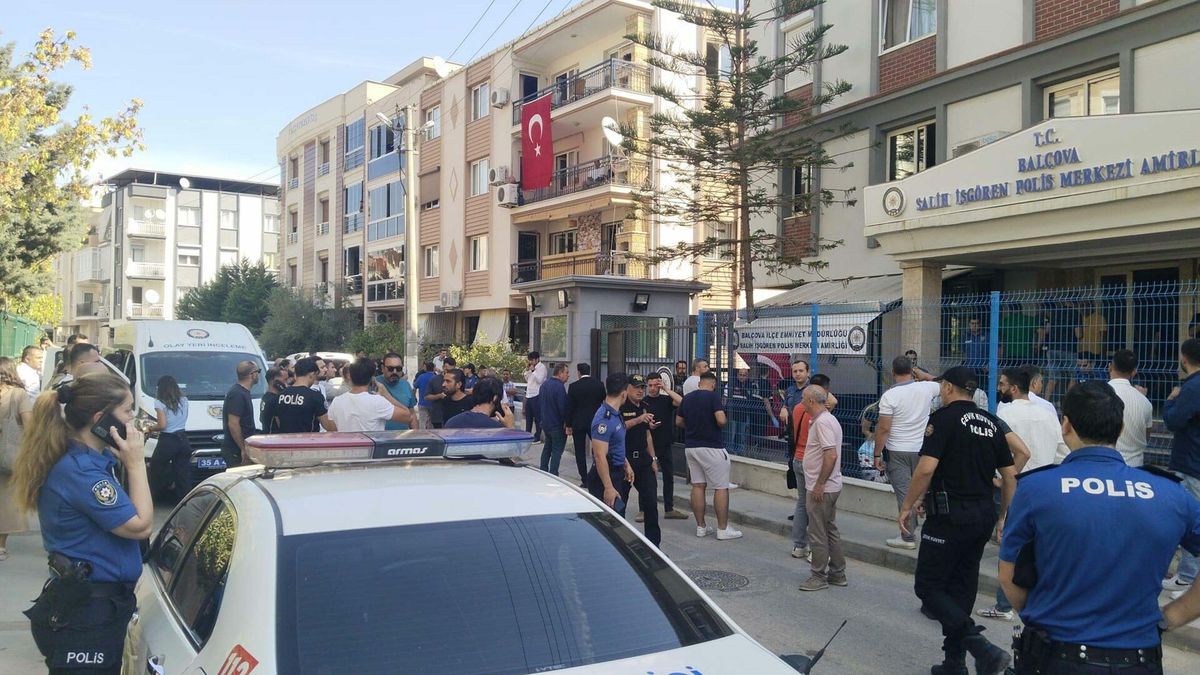 İzmir\'de polis merkezine düzenlenen saldırıya ilişkin 13 sanık hakim karşısına çıkacak
