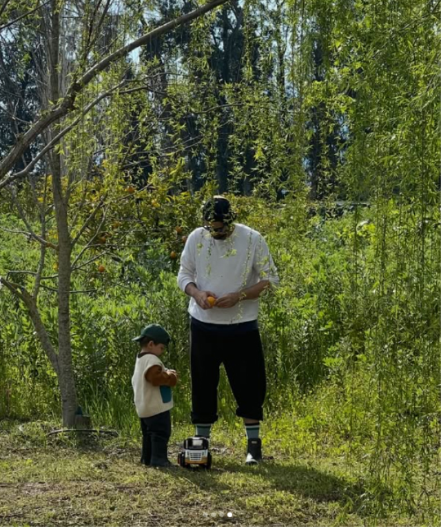 Kaan Urgancıoğlu’ndan oğlu Ardıç’la doğa keyfi