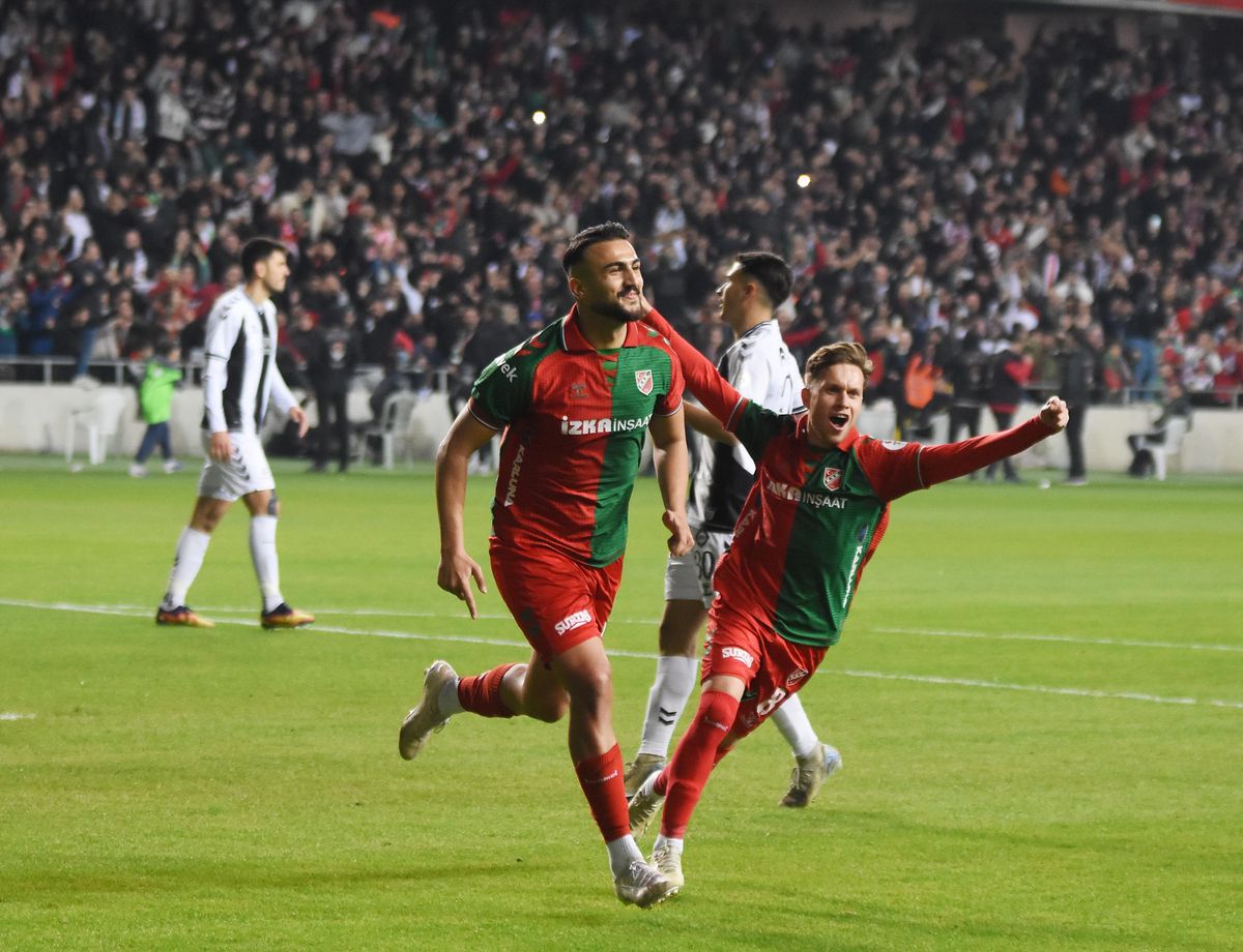 Karşıyaka\'nın Umut Işığı: Ömer Faruk