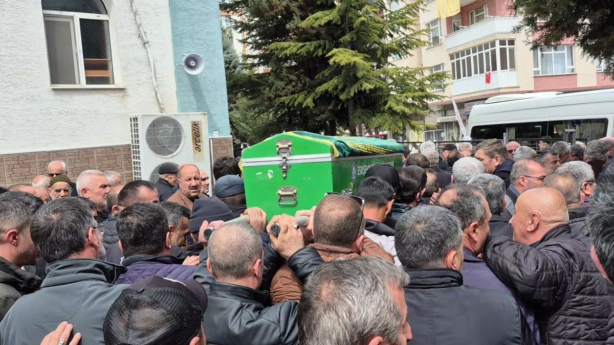 Kazada Hayatını Kaybeden Mehmet Tümer Toprağa Verildi