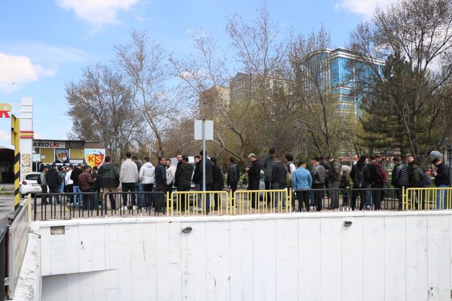 Kayserispor-Fenerbahçe Maçı Biletlerine Yoğun İlgi