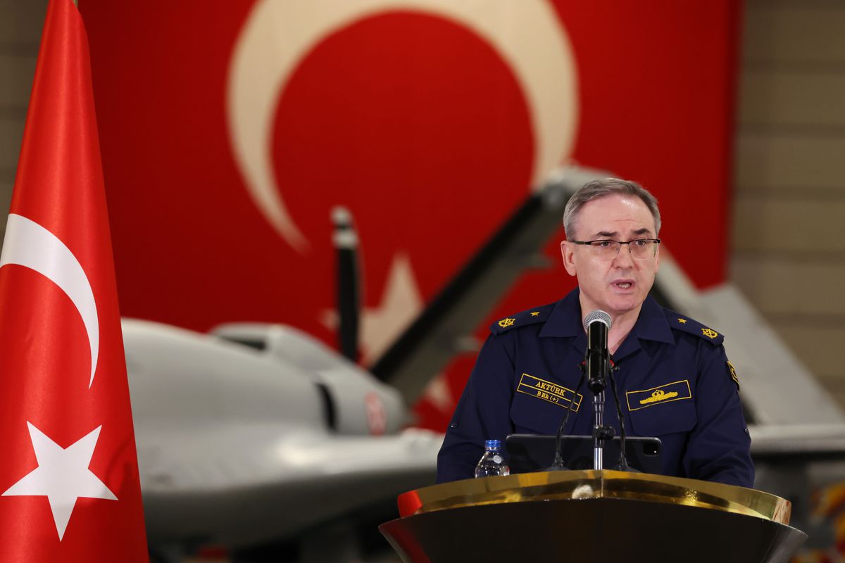 MSB\'den düşen C-130 uçağı açıklaması: Dingilerden biri gövdeye hasar vermiş olabilir