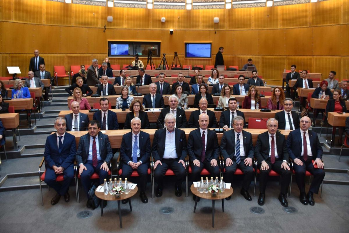 YÖK Başkanı Özvar: OSB-MYO mezunlarının istihdam oranı yüzde 90\'ın üzerinde