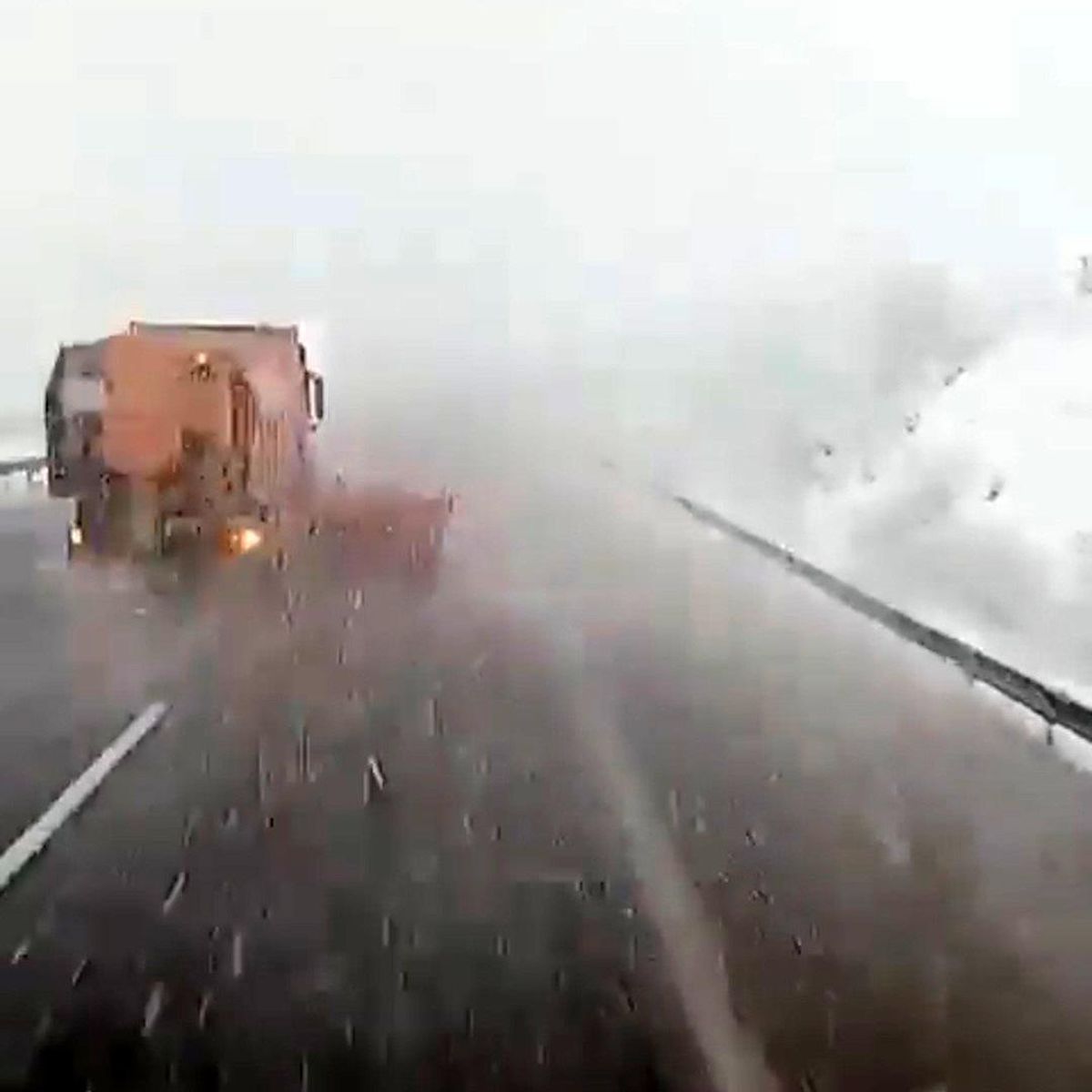 Bolu Dörtdivan\'da Yoğun Kar Yağışı