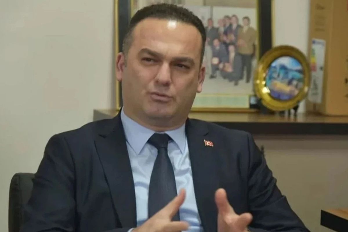 CHP\'den ihraç edilen Hasbi Dede partisinden istifa etti