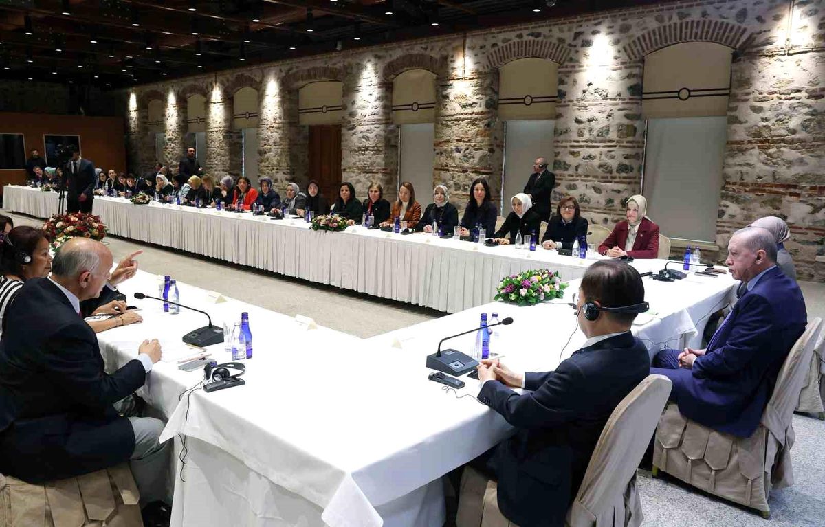 Cumhurbaşkanı Erdoğan: "Ortadoğu coğrafyası son yıllarda, gerçekten sancılı, sıkıntılı ve karanlık günler yaşıyor"