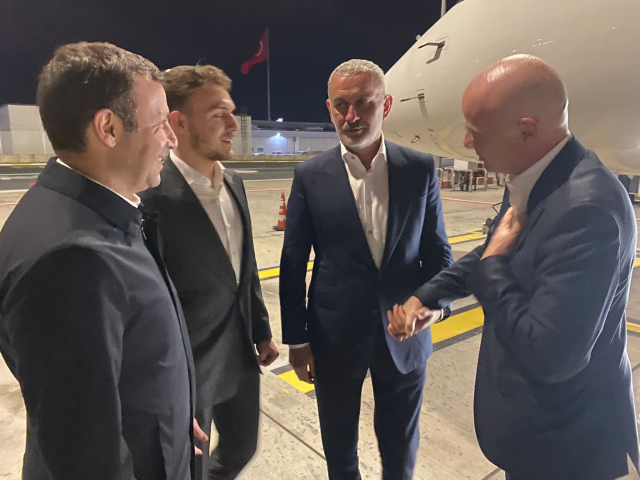 Gianni Infantino İstanbul'a geldi! Hacıosmanoğlu ile verdiği pozu görenler aynı yorumu yaptı