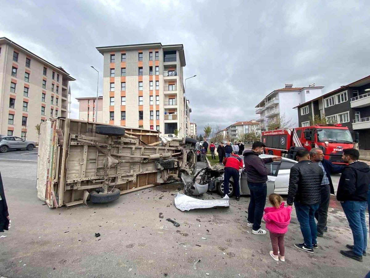 Malatya\'da Trafik Kazası: 2 Yaralı