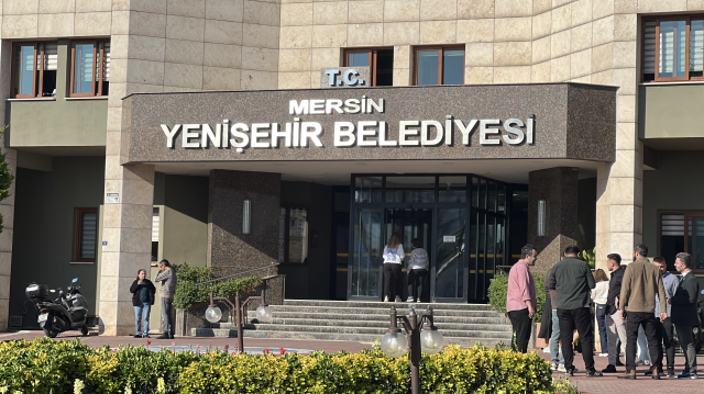 Bolu ve Mersin Yenişehir belediyelerine peş peşe operasyon! Onlarca gözaltı var