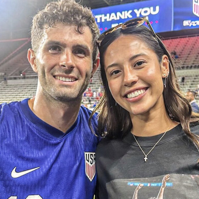 Yıldız futbolcunun eski sevgilisi aldatma iddialarını geri çekti