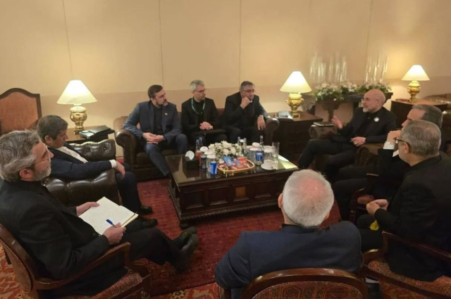 ABD ile İran arasındaki müzakereler Pakistanlı aracılar yoluyla başladı