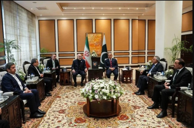 İslamabad’da ABD-İran-Pakistan arasındaki 3’lü görüşmeye ara verildi