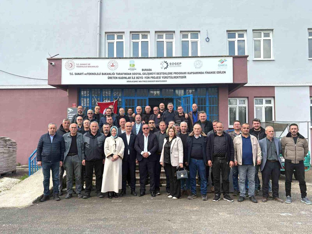 Manyas\'ta Muhtarlarla İstişare Toplantısı