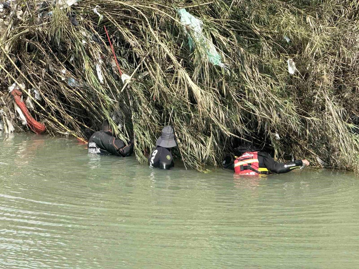 Tarsus\'ta Kaybolan Genç İçin Arama Sürüyor