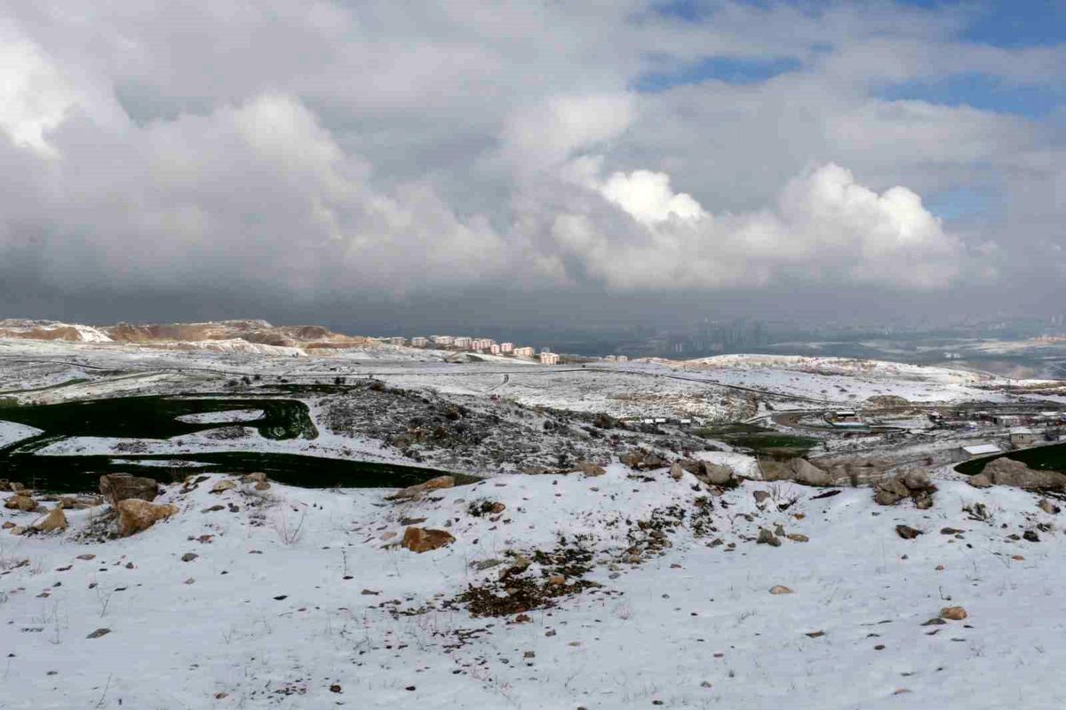 Ankara\'da Kar Yağışı