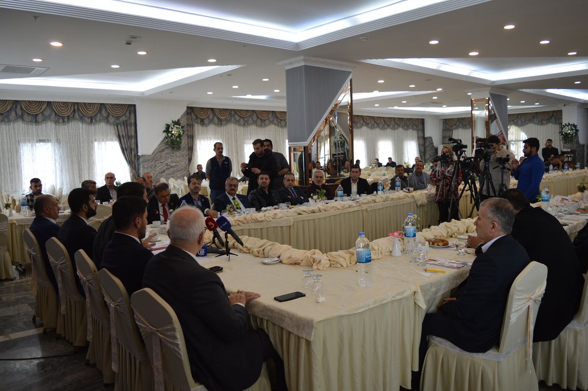 Arıkan\'dan Bölge Ülkelerine Birlik Çağrısı