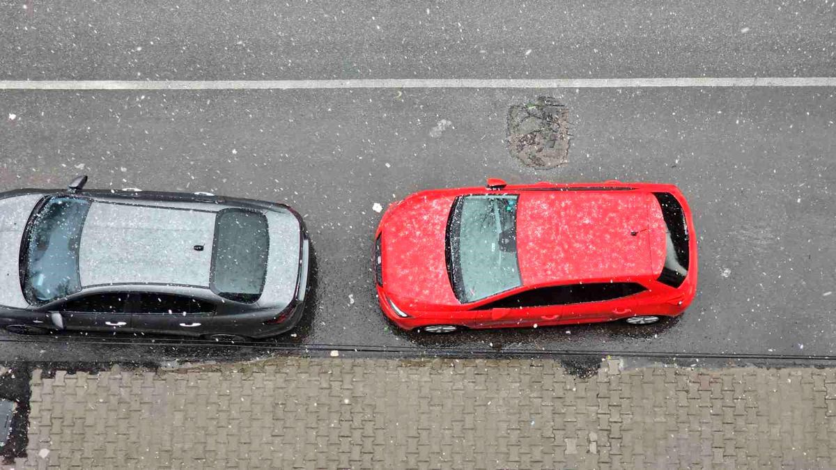 Tatvan\'da Beklenmedik Dolu Yağışı