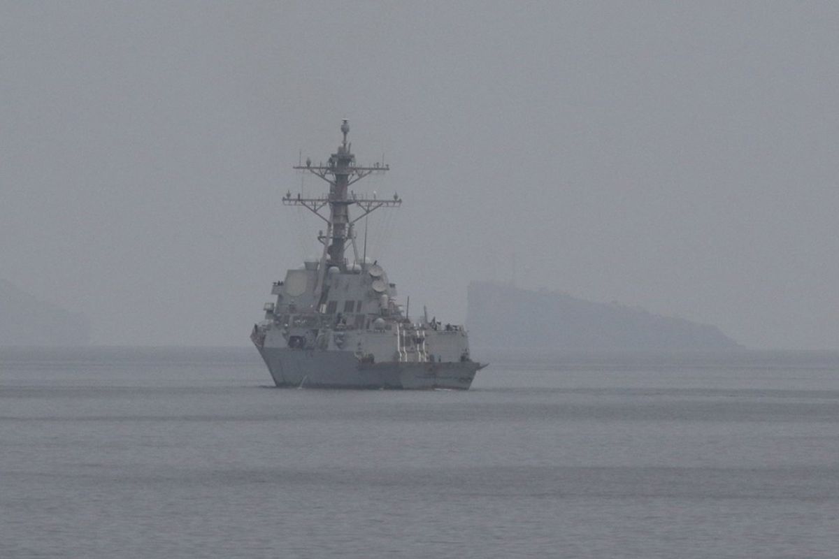 CENTCOM: ABD gemileri Hürmüz Boğazı\'nda mayın temizliğine başladı