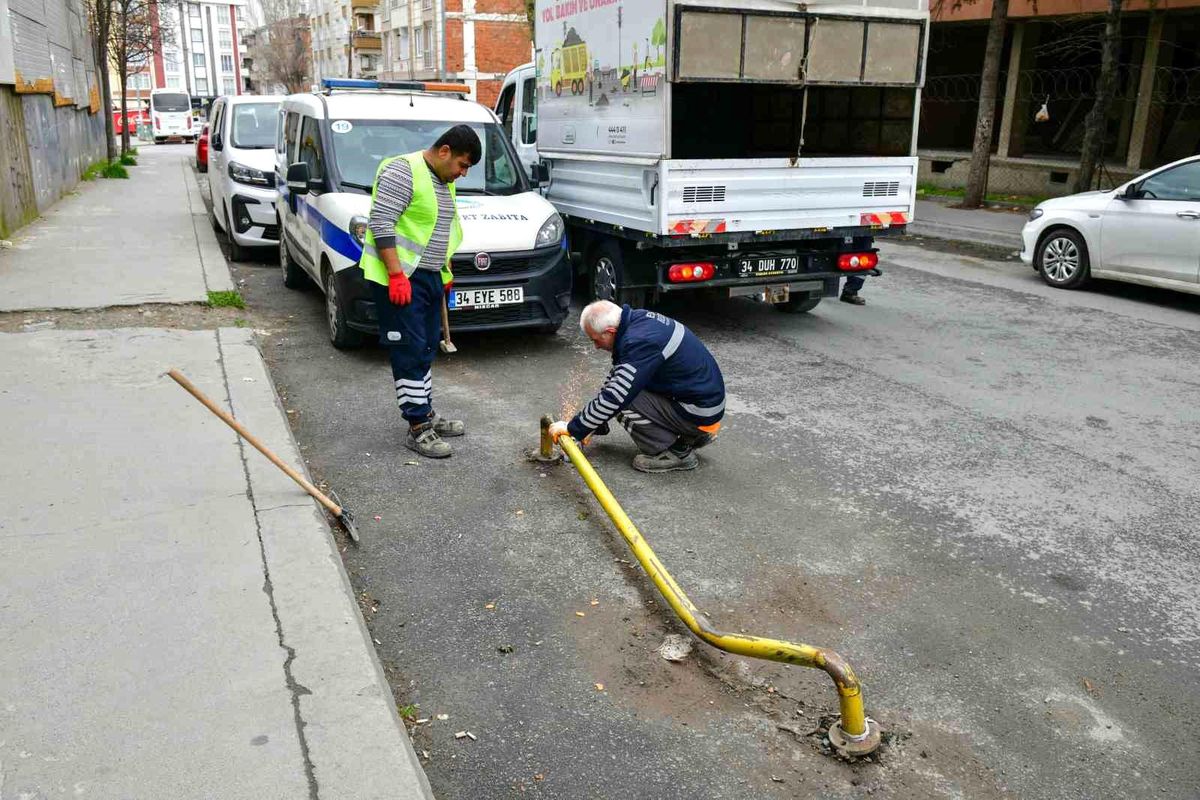 Esenyurt\'ta kaldırım işgallerine zabıta engeli