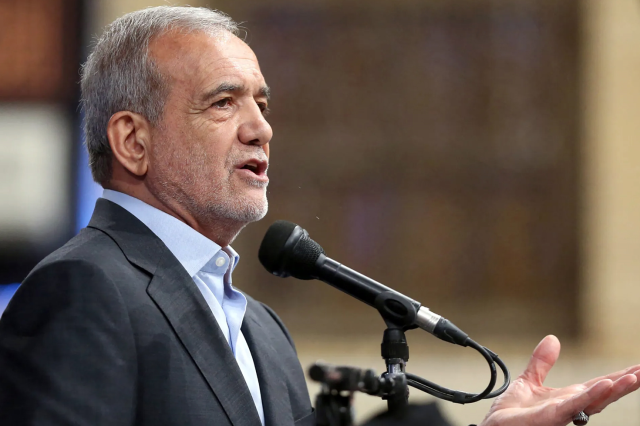 İran'la müzakereler sürerken Trump'tan açıklama geldi