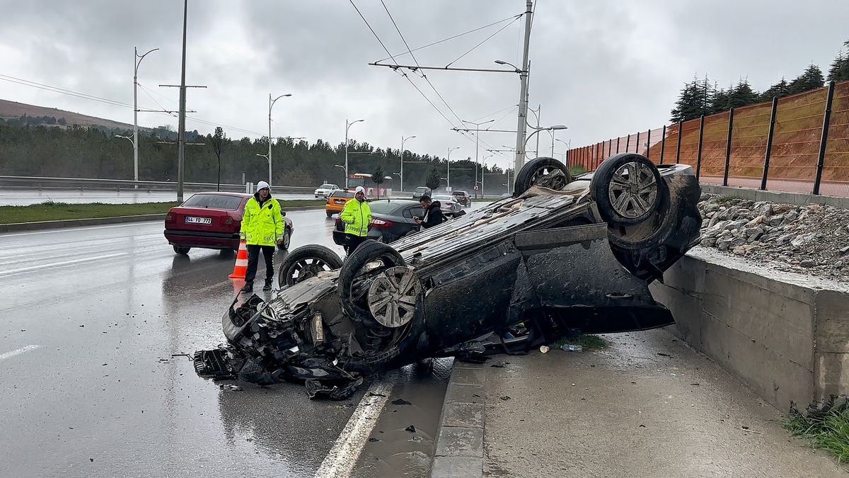 Malatya\'da Takla Atan Araçta Yaralı Yok