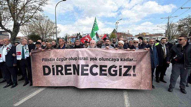 Konya’da Filistin’e Destek Yürüyüşü