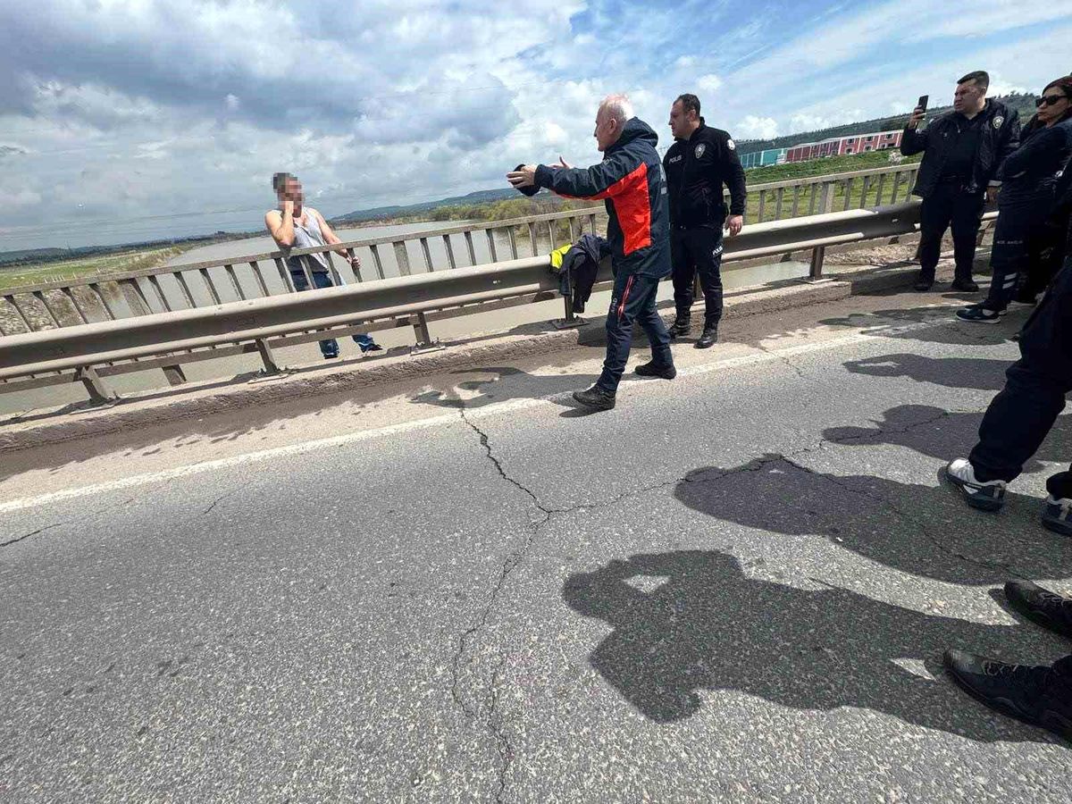 Diyarbakır\'da İntihar Girişimi Kurtarıldı