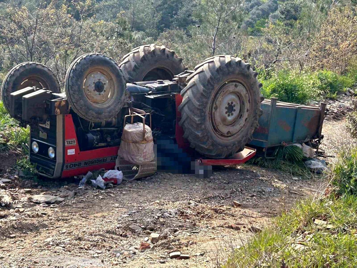Manisa\'da Traktör Devrildi, 3 Aile Üyesi Hayatını Kaybetti