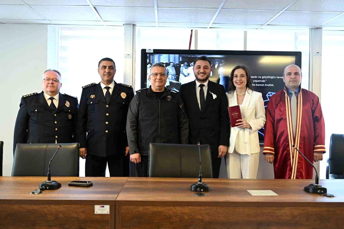 Polis Günü\'nde Nikah