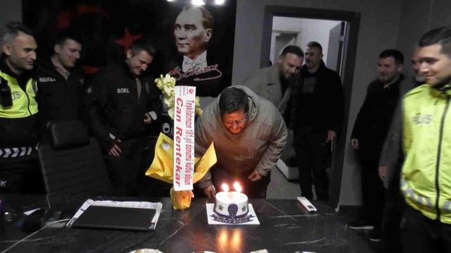 Polis Haftası’nda Sürpriz Kutlama