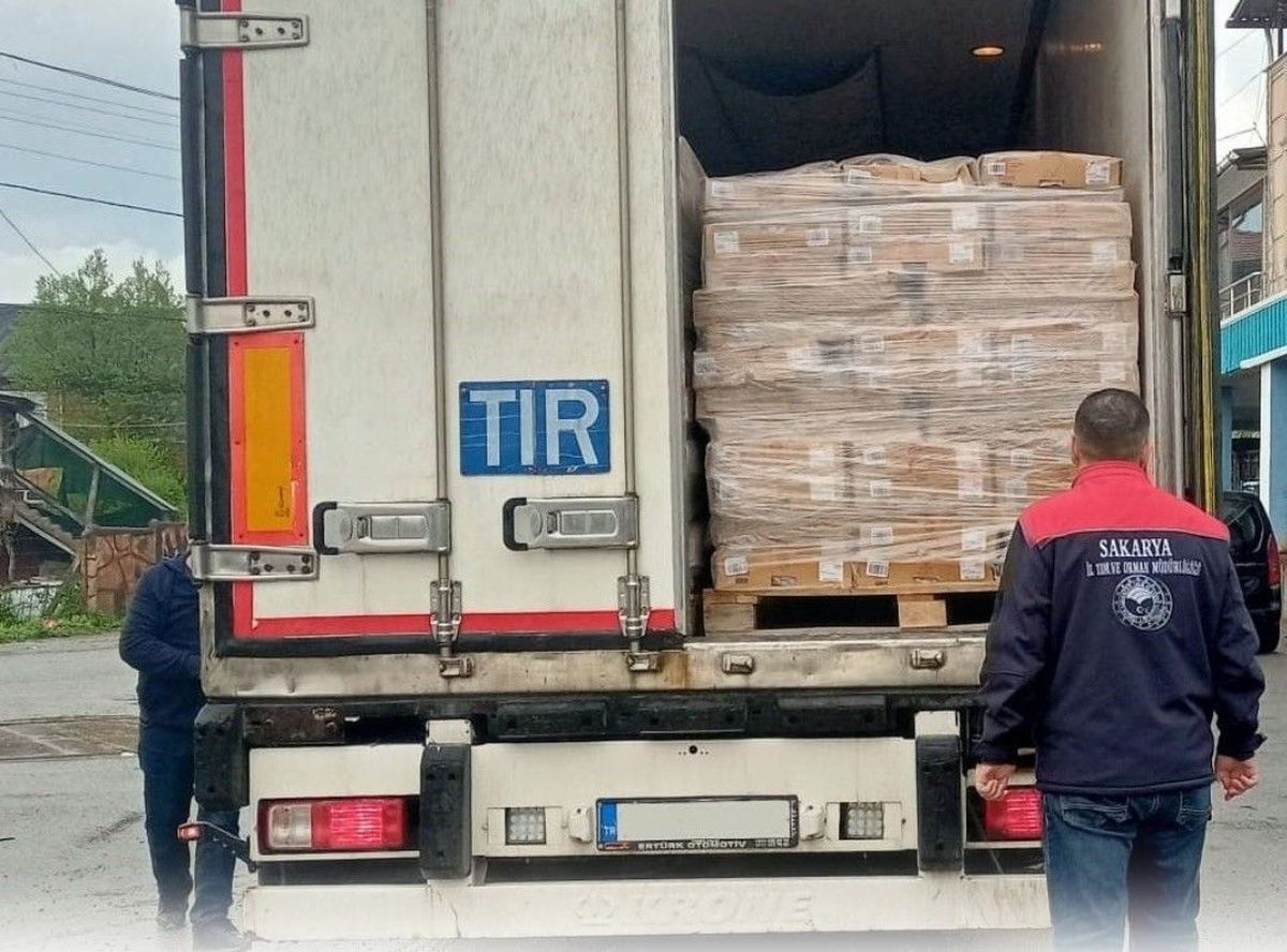 Sakarya\'da 32 ton son tüketim tarihi geçmiş tavuk eti ele geçirildi