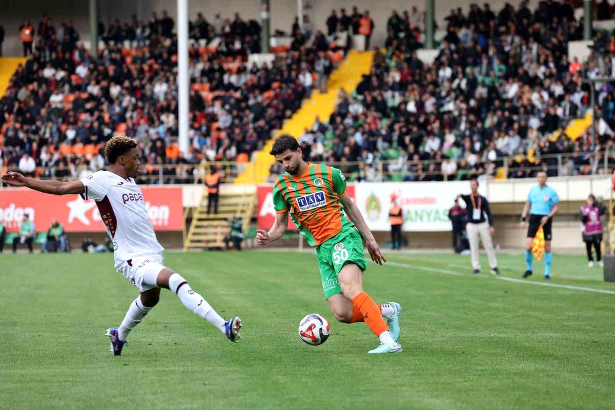 Alanyaspor ve Trabzonspor 1-1 Berabere Kaldı