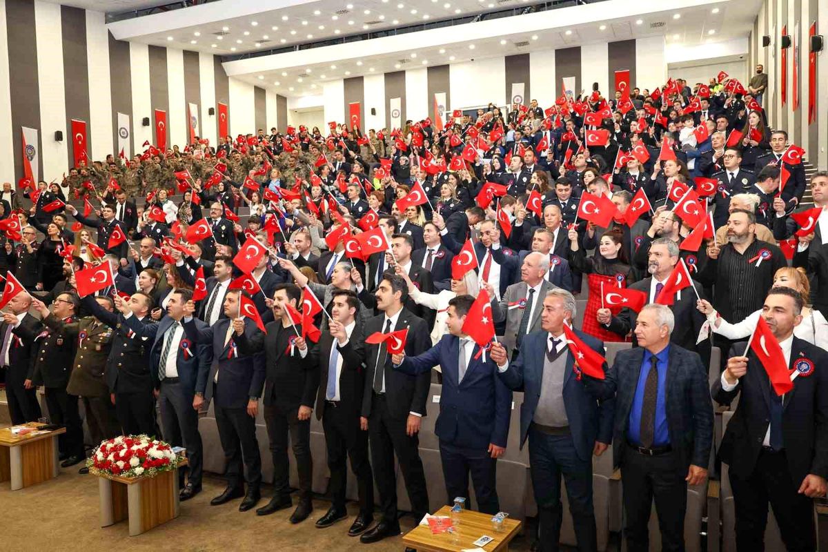 Tunceli\'de Coşkulu Polis Haftası Kutlaması