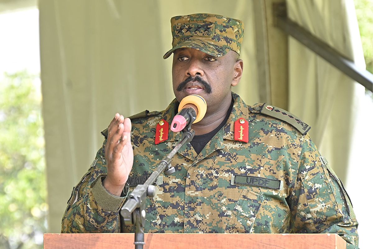 Uganda\'nın dosyası kabarık generali Meloni\'ye de evlilik teklif etmiş