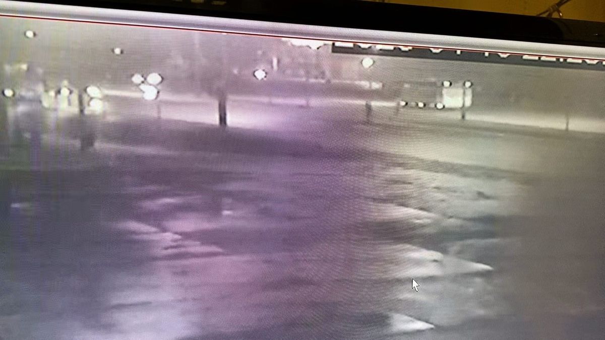 İnegöl\'de Telefon İçin Eğilen Yaya Ağır Yaralandı