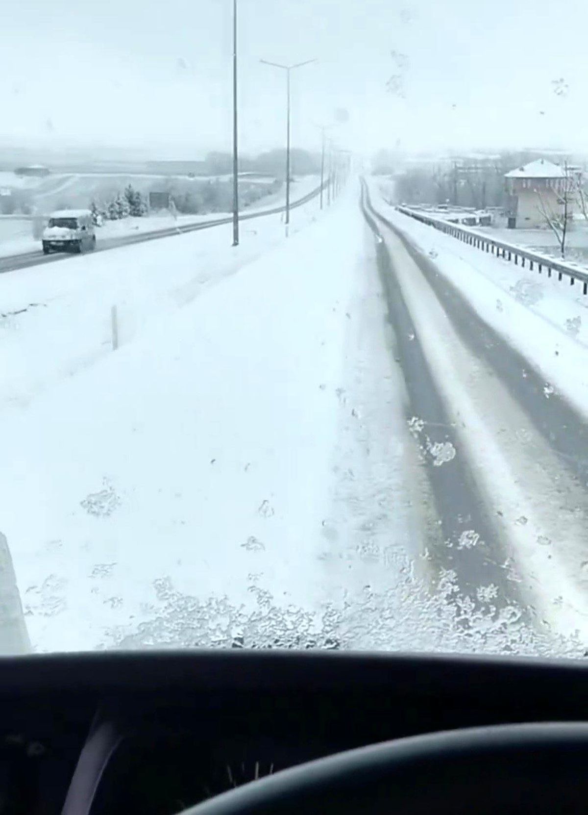 Yozgat\'ta Karla Mücadele Devam Ediyor