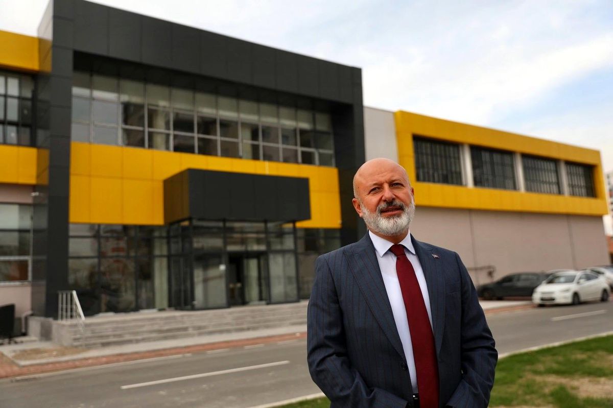 Başkan Çolakbayrakdar: "Kayseri\'ye değer katan modern bir sosyal tesisi daha kazandırdık"